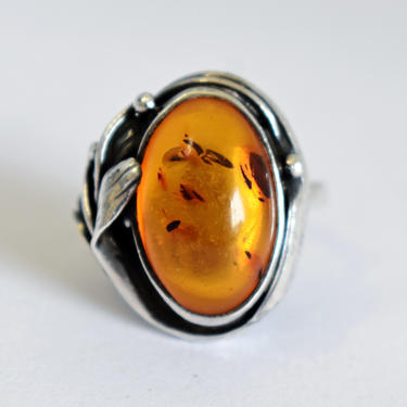 30's Art Nouveau sterling amber leaf and vine ring, asymmetrical 925 silver orange red amber cab elegant organic size 7 solitaire 