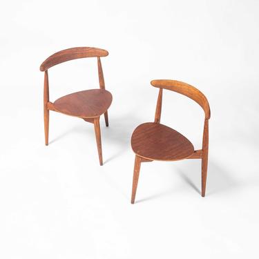 Pair of Hans Wegner for Fritz Hansen FH 4103 Heart Chairs 