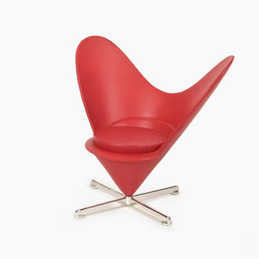 Miniature  Heart Cone Chair by Verner Panton Mid Century Designer 
