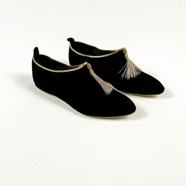 1950s Black Velvet with Gold Lurex Tassel Shoes / Pointy Toe / Slip Ons / Gem / Rhinestone / Size 10 / House Shoes / 60s / Flats / Queen / 