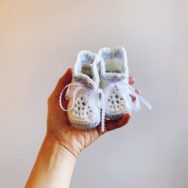 Little Minnows Baby Booties // White and Blue // Crochet Baby Shoes 