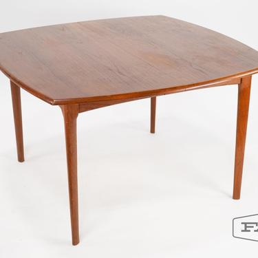Rounded Square Expandable Teak Dining Table