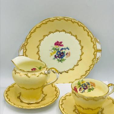 Vintage 5 PC Aynsley C280/7 Floral Yellow Tea Cup &amp; Saucer Set Creamer Cake Plate Platter With Gold Scrollwork 