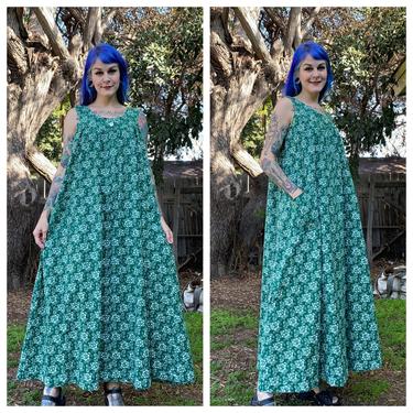 Vintage 1970’s Green Floral Muumuu Dress 