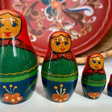 Matryoshka Dolls | Russian Nesting Dolls | Russian Folk Art 