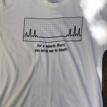 Vintage Novelty Las Vegas EKG Flatline Heart Rate Monitor Funny Graphic T-Shirt 