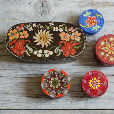 Vintage Set of 5 Balsam Wooden German Folk Art Handmade Hand-painted Rosemaling Vom Salzburger Heimatwerk Empfohlen Miniature Trinket Boxes 