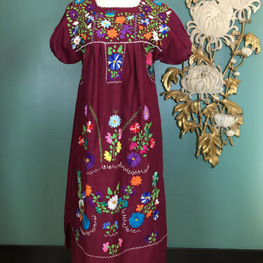 970s cotton dress, embroidered Mexican dress, vintage tunic dress, Oaxacan dress, vintage kaftan, 70s loungewear, bohemian dress, 36 bust 