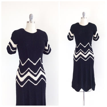 Black &amp; White Zig-Zag Sweater Dress / 70s does 40s Vintage Knit Crochet Dress / Small to Medium 
