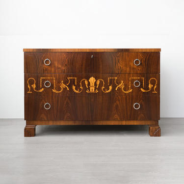 Bengt Lindeqrantz. rosewood marquetry chest with meander motif
