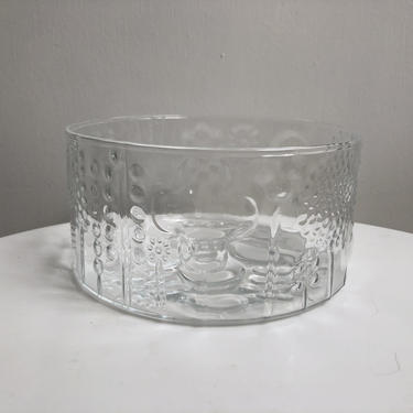 Flora Design Glass Bowl By Oiva Toikka For Iittala 