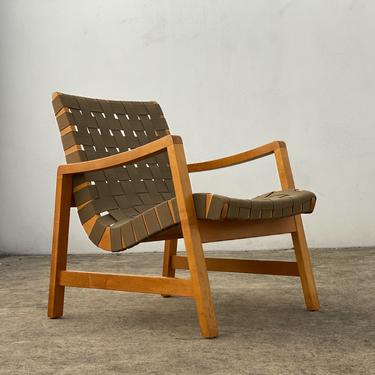 Jens Risom for Knoll Webbed Lounge Chair model #652