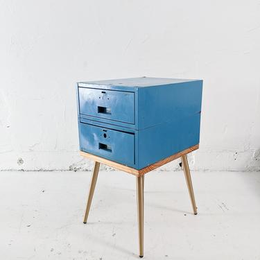 Distressed End Table Blue