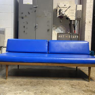 Mid century modern minimalist danish daybed sofa couch bed black frame original bright blue vinyl upholstery 