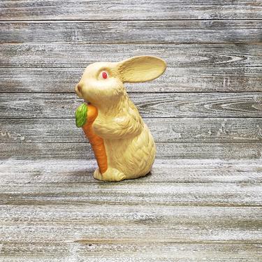 1980s Vintage White Chocolate Easter Bunny, Ceramic Easter Rabbit Carrying Carrot, Easter Decoration, Spring Home Decor, Vintage Holiday 