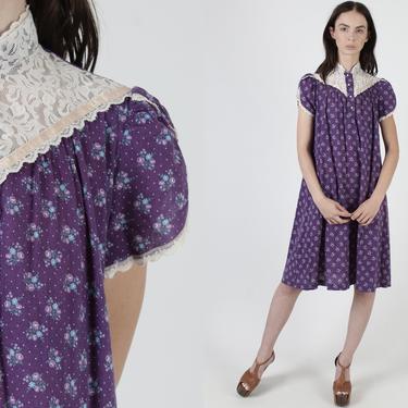 Purple Calico Floral Dress / Button Down Country Western Dress / 70s Split Tulip Sleeve Porch Dress / Folk Style Prairie Mini Dress 