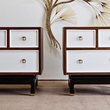 Mid Century Modern American of Martinsville Chinoiserie Style Nightstands 