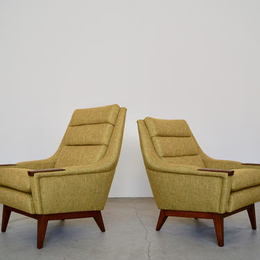 Pair of Stunning Mid-century Danish Modern Lounge Chairs Refinished &amp; Reupholstered in Knoll Textiles' &amp;quot;Diva!&amp;quot; 