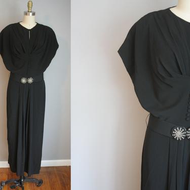 1940's DuBarry Gown // Silk Crepe with Draped Bust // Medium 