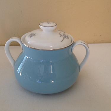 Lovely Vintage  &amp;quot; Summer Song&amp;quot; pattern Sugar Bowl by Royal Doulton, Made In England- Blue 