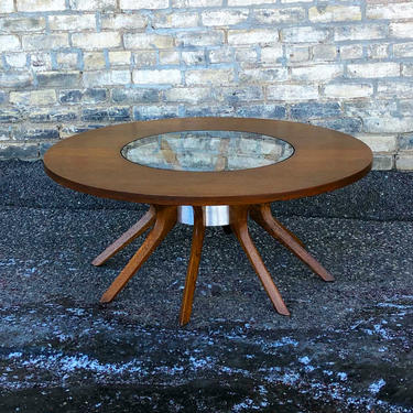 Broyhill Brasilia Cathedral Coffee Table 