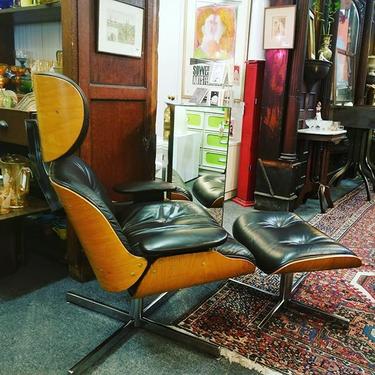                   Just in! Mid Century Modern SELIG RECLINER with ottoman. Great condition. $800