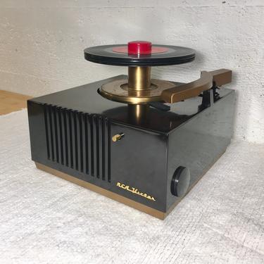1950 RCA Victor 45rpm Bakelite Portable Record Player, Full Restoration, 9EY3 