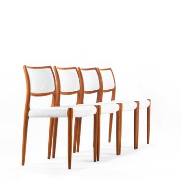 Set of Four (4) Moller Model 80 Dining Chairs in Teak and Original Fabric 