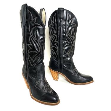 Vintage Women's CAPEZIO Black Cowboy Boots ~ size 6 1/2 M ~ Western ~ Hippie / Boho ~ Rockabilly ~ Stacked Heel ~ Made in USA 