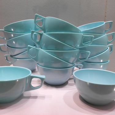 Vintage Melmac Stetson Lot of 20 Tea Coffee Cups Midcentury Modern Design Atomic Age Eames Era Turquoise Blue Many Cups Tea Party Drinking 