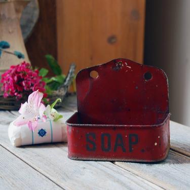 Antique enamelware soap dish / vintage German enamel soap holder / red metal soap caddy / rustic farmhouse decor / vintage bathroom decor 