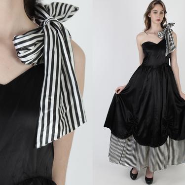 Vintage 80s Gunne Sax Black Satin Maxi Dress / Romantic Fairytale Princess Dress / Striped Full Skirt Dress / Jessica McClintock Bridal Gown 
