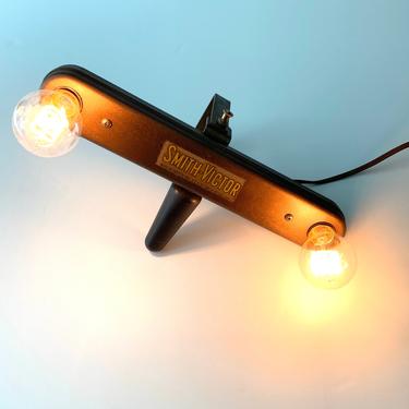 Smith-Victor Wall Mount Light 