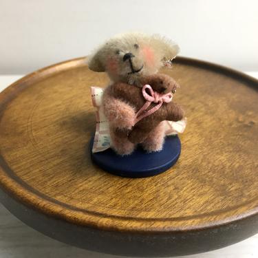Maria Wheeler bedtime miniature bear - vintage 1990s handmade bear 