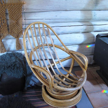 SALE Bamboo Lounge Chair Rattan Swivel Chair Egg Pod Chair Bohemian Asian Mid Century Rocking Swivel Tiki Bentwood Rattan Egg Chair Lounger 