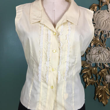 1950s blouse, sleeveless top, vintage 50s blouse, pale yellow cotton, ruffled lace, rockabilly style, summer top, rockabilly, mrs maisel, 36 