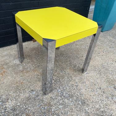 Mod Laminate Table, With Reflective Legs