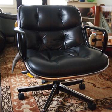 4 Available: Vintage KNOLL Charles POLLOCK Executive Arm Chair Black Leather Armchair, Mid-Century Modern danish mad men retro eames era 