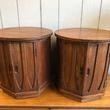 Pair of Walnut Side tables attributed to Broyhill Brasilia 