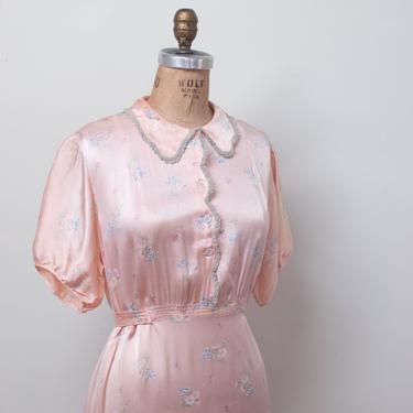 1940s Satin Floral Print Nightgown 