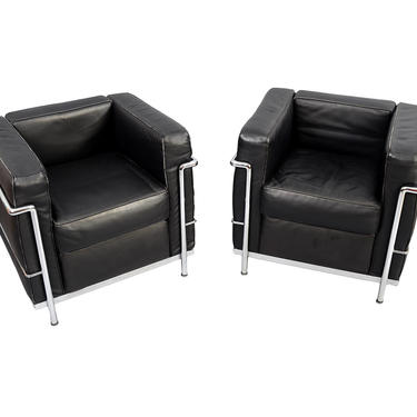Charles Le Corbusier LC2 Style chairs. Black leather and Chrome Chairs Italian Leather Mid Century Modern 
