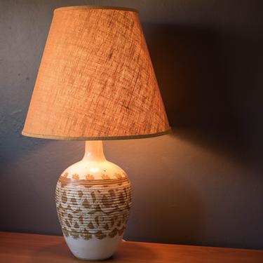 Mid Century Ivory Accent Pottery Lamp 
