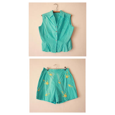 50s 60s Blue and Yellow Resort Set Shorts and Blouse with Fish Embroidery Size L 