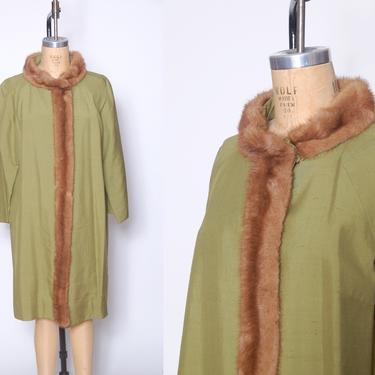 Vintage 50s silk coat with mink collar / green shantung silk evening jacket / 1950s fur jacket / mid century coat / fur trimmed jacket 