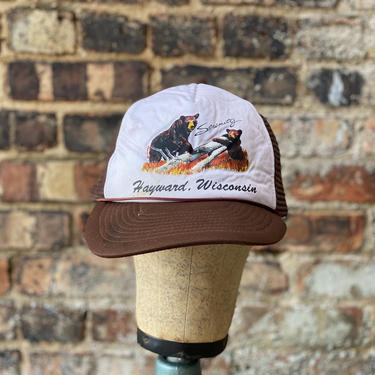 Vintage Hayward, WI Snapback Mesh Hat Retro Cabin Trucker Cap 