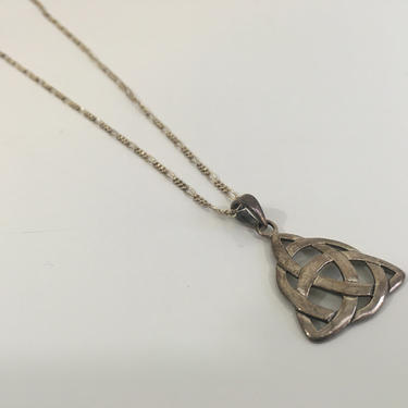 Vintage Sterling Silver Necklace Triquetra Christian Trinitarian Trinity Knot 925 Celtic Knot Modern Boho Style Pendant 15 inch Chain 