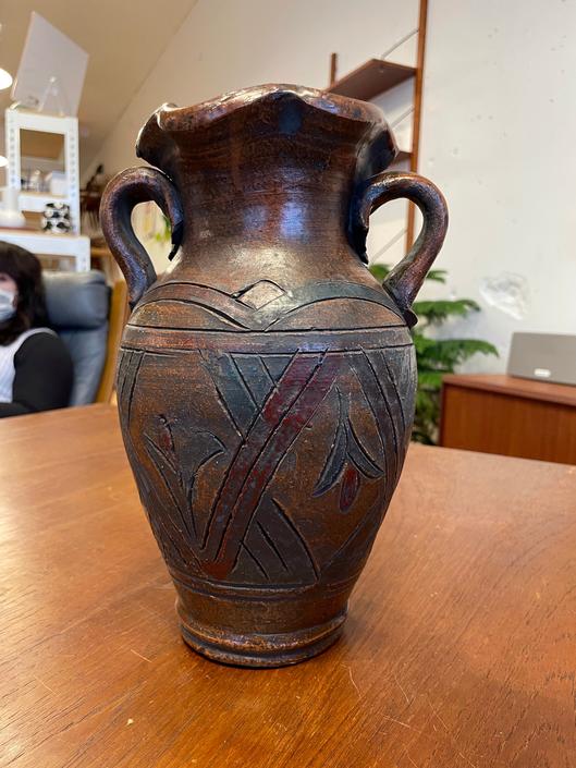 Double Handle Folded Vase with Carved Pattern