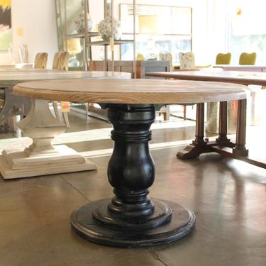 Maximus Dining Table 