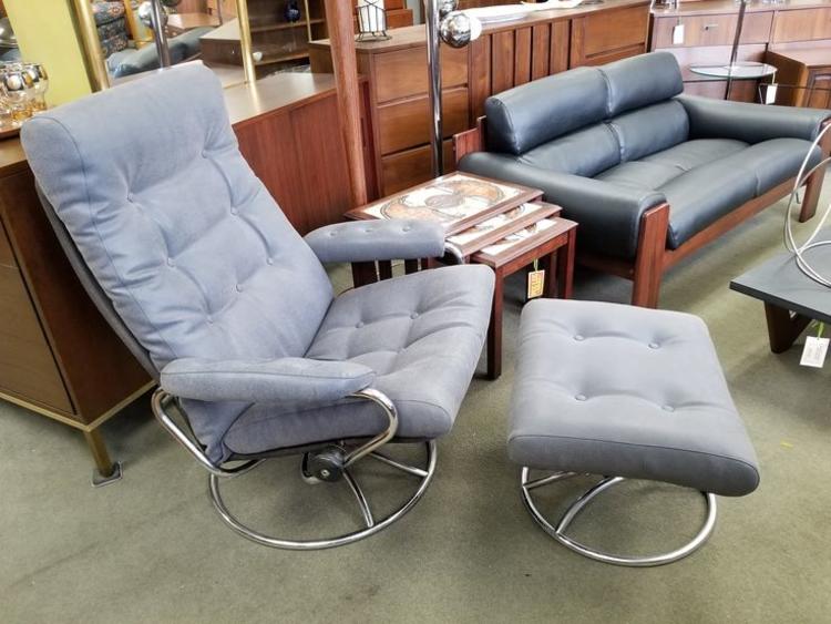                  Mid-Century Lounge chair by Ekornes