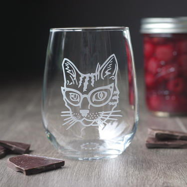 Mom Cat Wearing Glasses - Stemless Wine Glass - dishwasher-safe engraved by BreadandBadger